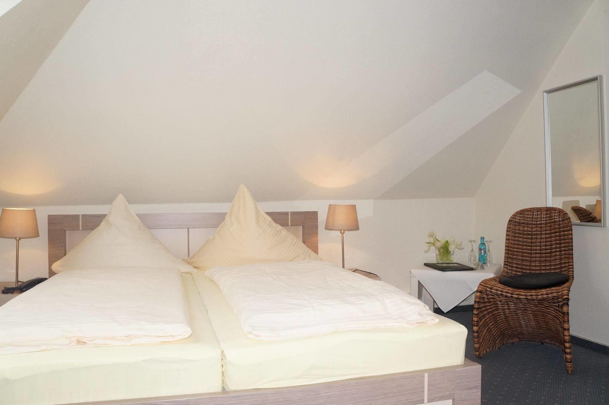 Hotel Busch Westerstede Buitenkant foto